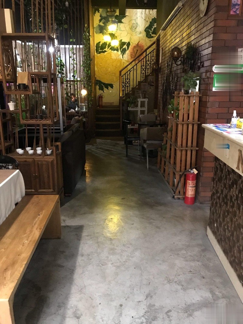 转让长沙华康路156平米休闲茶馆